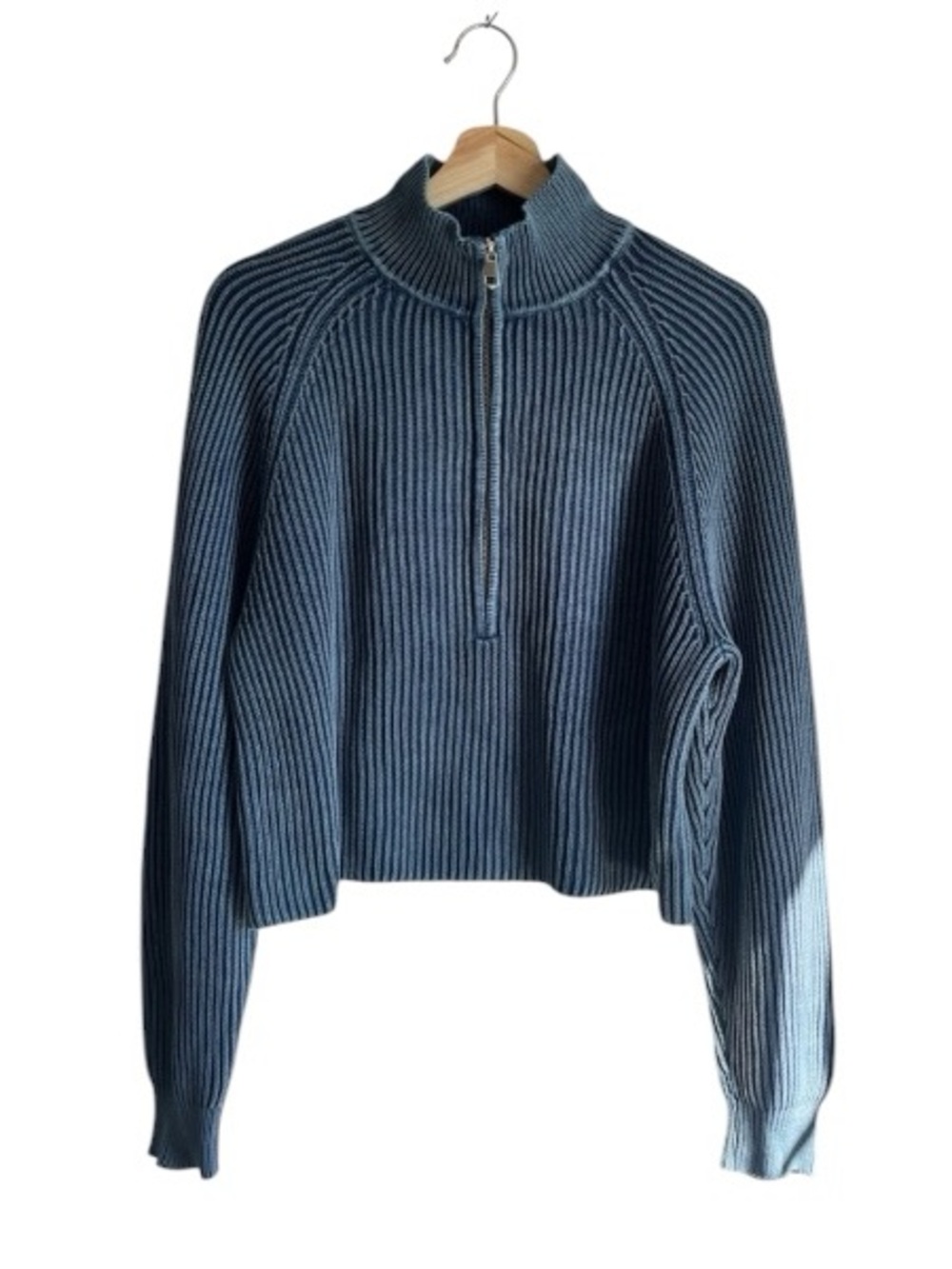 American Eagle Outfitters Women's Blue Ribbed Quarter-Zip Cropped Sweater Size M
